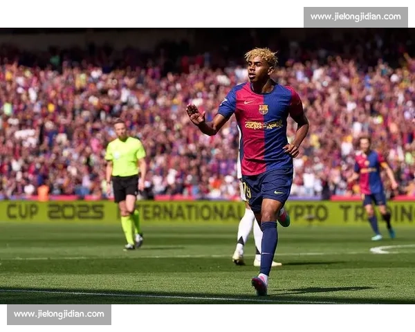 退役 14 个月的逆袭！他在国家德比扑出姆巴佩点球